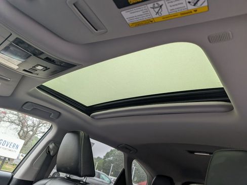 Used 2022 Lexus RX 450hL Luxury image 15