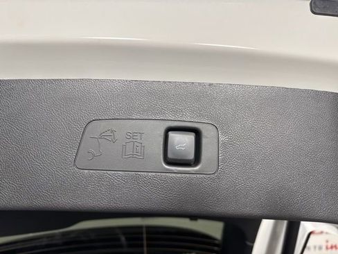 New 2026 Lincoln Corsair Premiere image 26