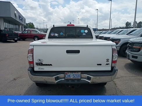 Used 2014 Toyota Tacoma 4x4 Double Cab w/ SR5 Package image 8
