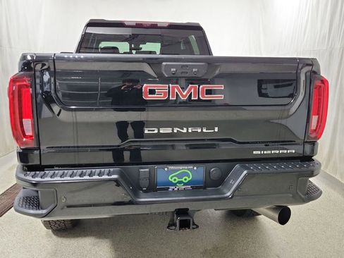 Certified 2022 GMC Sierra 2500 Denali w/ Denali Ultimate Package image 5
