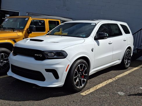 New 2026 Dodge Durango SRT Hellcat w/ 3rd Row Seating Group AWD/4WD image 3