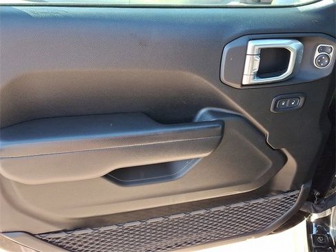 Used 2021 Jeep Wrangler Unlimited Sport image 9