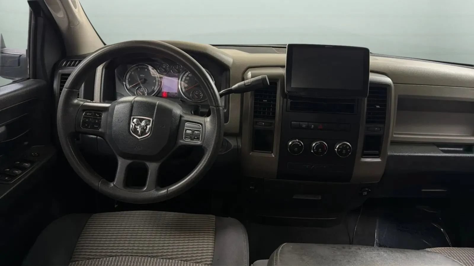 Used 2012 RAM 1500 Express RWD image 10
