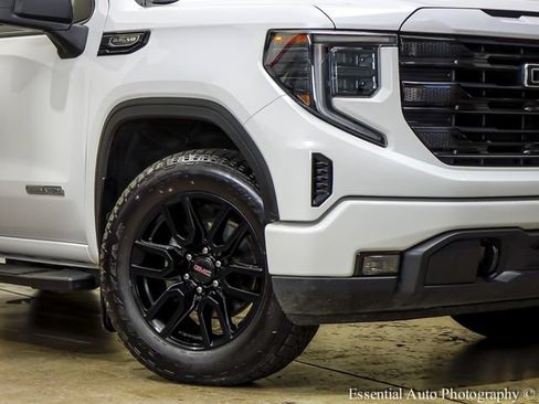 Used 2024 GMC Sierra 1500 Elevation w/ Preferred Package AWD/4WD image 4