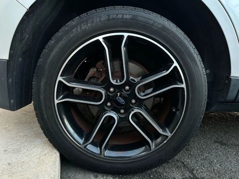 Used 2013 Ford Edge SEL image 32