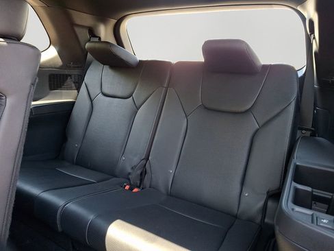 Used 2025 Lexus TX 350 AWD image 11