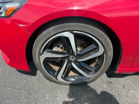 Used 2019 Honda Accord Sport image 12
