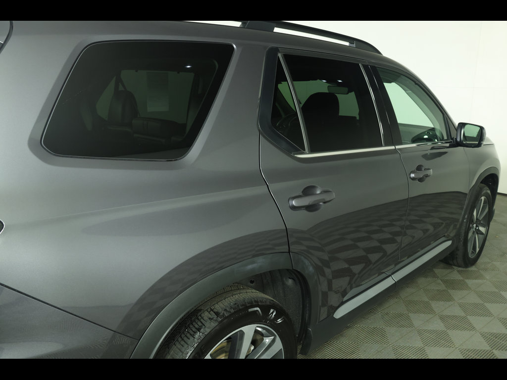 Used 2025 Honda Pilot Elite image 22