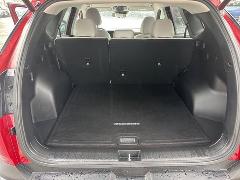 Used 2025 Hyundai Tucson SEL AWD/4WD image 16