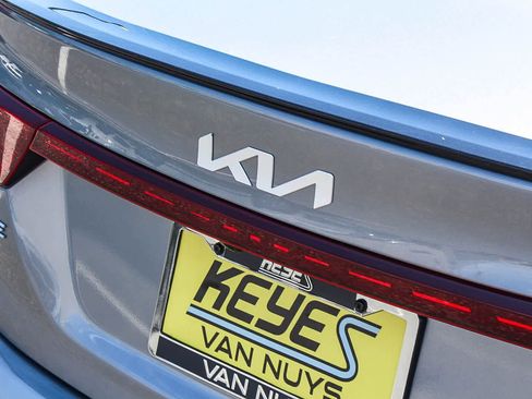 Used 2022 Kia Forte GT-Line FWD image 11