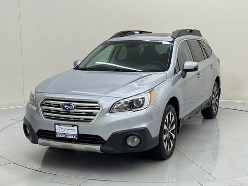 Used 2016 Subaru Outback 2.5i Limited image 1