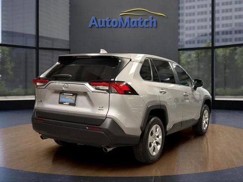 Used 2023 Toyota RAV4 LE AWD/4WD image 10