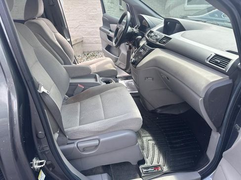 Used 2013 Honda Odyssey EX image 12