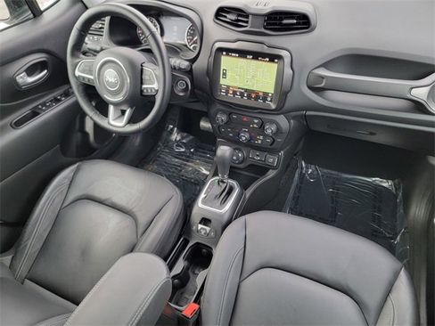 Certified 2023 Jeep Renegade Limited image 39