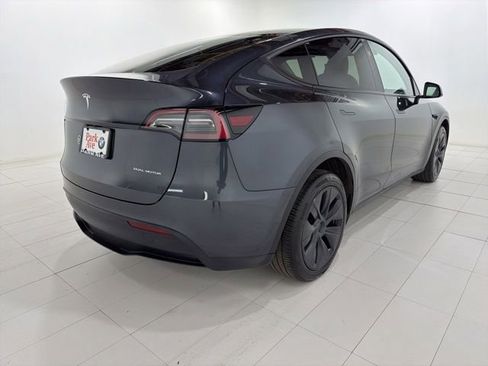 Used 2025 Tesla Model Y Long Range AWD/4WD image 5