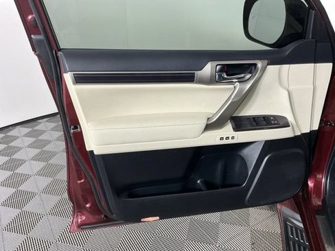 Used 2020 Lexus GX 460 Premium w/ Premium Package AWD/4WD image 11