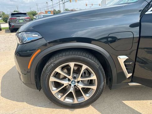 Used 2024 BMW X5 xDrive50e w/ Executive Package AWD/4WD image 36