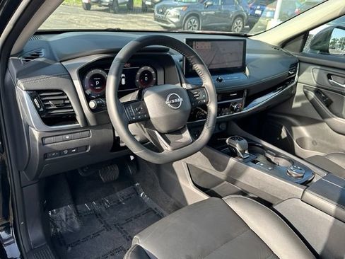 Used 2026 Nissan Rogue SL AWD/4WD image 31