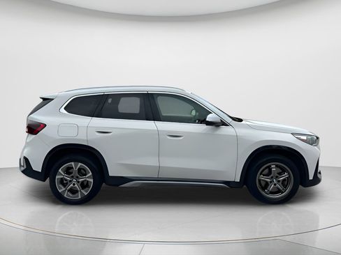 Used 2023 BMW X1 xDrive28i w/ Convenience Package AWD/4WD image 4