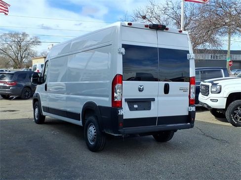 Used 2024 RAM ProMaster 2500 image 7