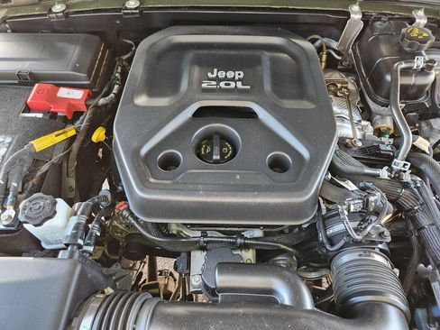 Used 2021 Jeep Wrangler Sport AWD/4WD image 21