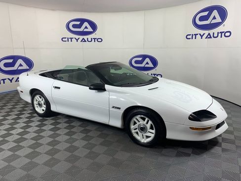 Used 1994 Chevrolet Camaro Z28 image 1