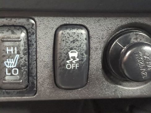 Used 2023 Mitsubishi Outlander Sport SE AWD/4WD image 28