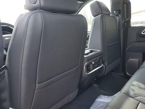 New 2026 Chevrolet Silverado 1500 High Country AWD/4WD image 14