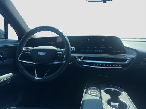 Used 2024 Cadillac Lyriq Sport w/ Nappa Leather Package AWD/4WD image 27