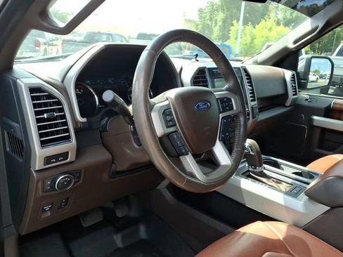 Used 2019 Ford F150 King Ranch w/ Equipment Group 601A Luxury AWD/4WD image 20