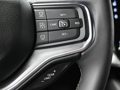 Used 2024 Jeep Wagoneer Series II AWD/4WD image 22