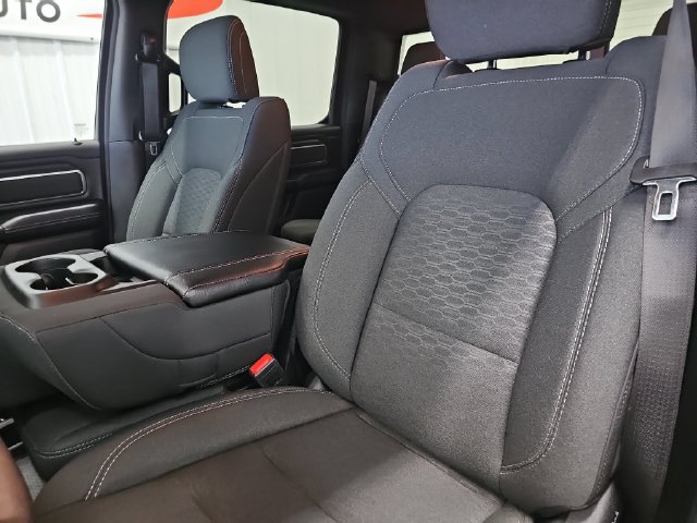 Used 2025 RAM 1500 Big Horn AWD/4WD image 36