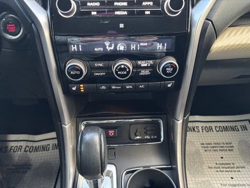 Used 2021 Subaru Ascent Premium w/ Convenience Package image 16