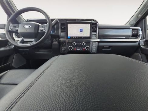 Certified 2025 Ford F350 Lariat w/ FX4 Off-Road Package image 10