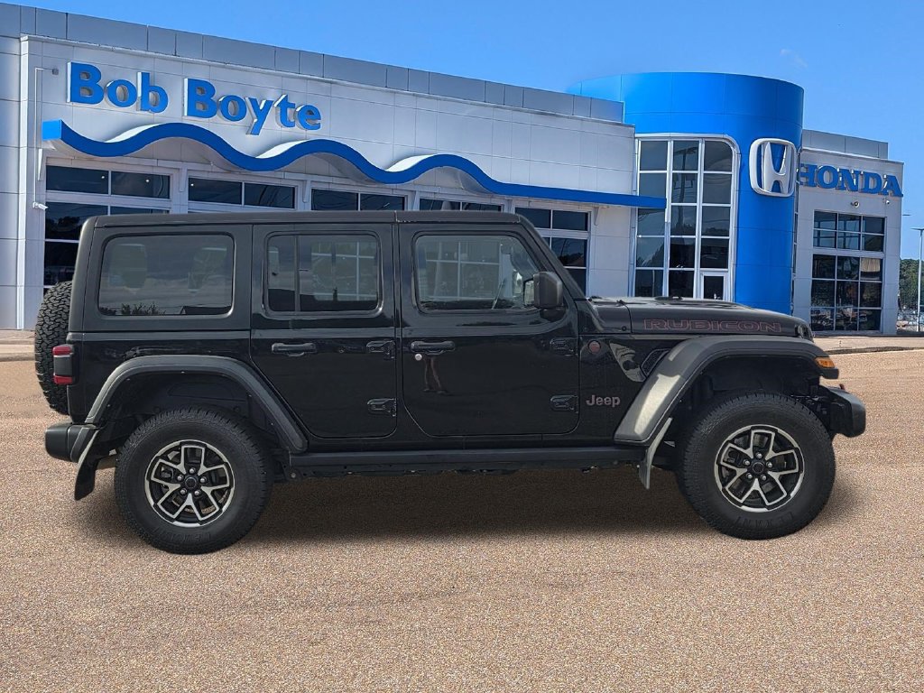 Used 2024 Jeep Wrangler Unlimited Rubicon AWD/4WD image 4