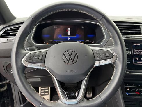 Certified 2023 Volkswagen Tiguan SE R-Line FWD image 23