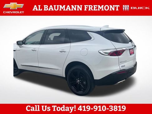 Used 2024 Buick Enclave Essence w/ Sport Touring Edition FWD image 4