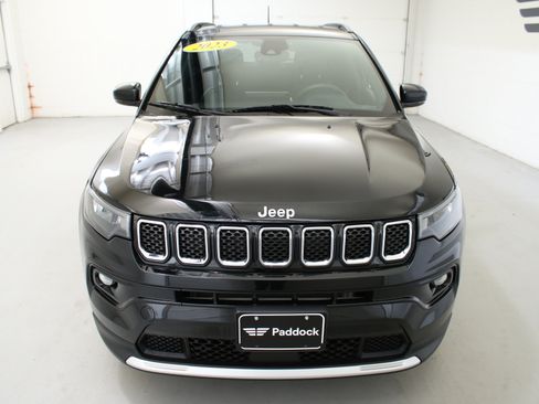 Used 2023 Jeep Compass Limited AWD/4WD image 3