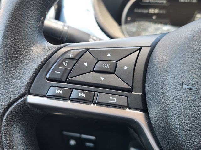 Used 2025 Nissan Versa SV FWD image 27
