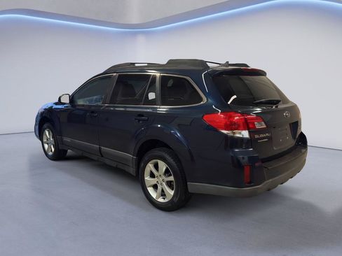 Used 2014 Subaru Outback 3.6R Limited AWD/4WD image 5