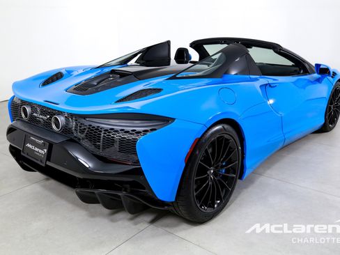 New 2025 McLaren Artura Spider image 10