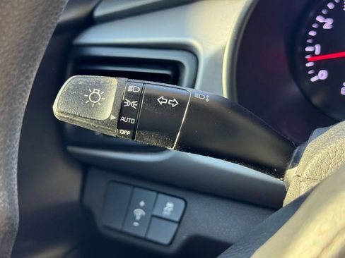 Used 2020 Kia Rio S FWD image 31