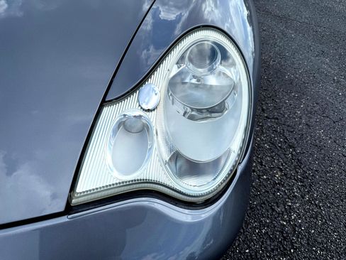 Used 2004 Porsche 911 Carrera 4S image 19