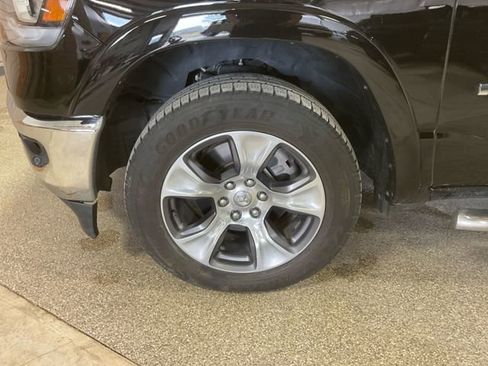 Used 2020 RAM 1500 Laramie image 11