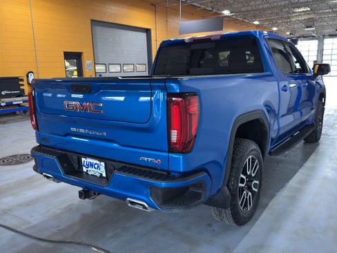 Used 2022 GMC Sierra 1500 AT4 w/ AT4 Premium Package image 5