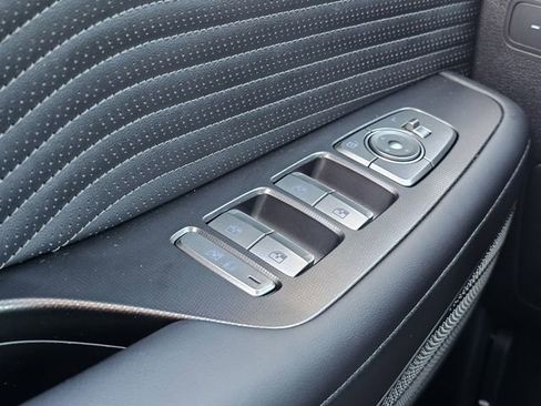 Used 2025 Hyundai Palisade Calligraphy image 16