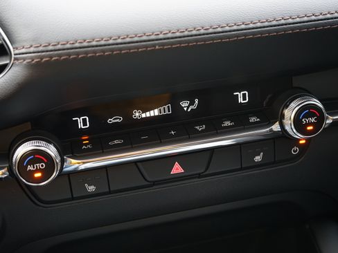 New 2026 MAZDA MAZDA3 2.5 S Hatchback w/ Premium Pkg image 19