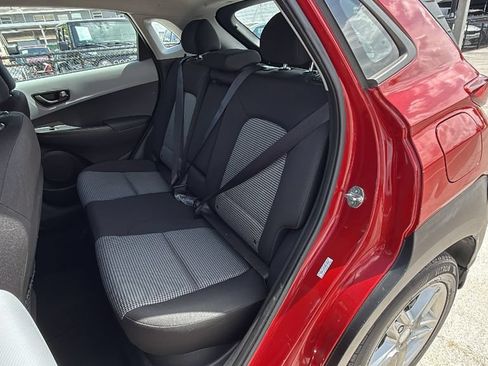Used 2021 Hyundai Kona SE FWD image 19