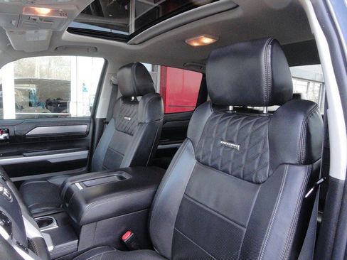 Used 2020 Toyota Tundra Platinum image 10