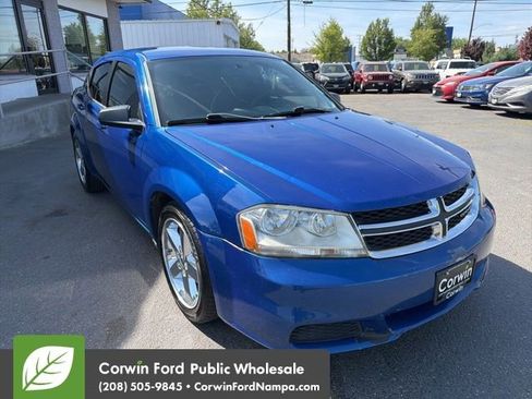 Used 2013 Dodge Avenger SE FWD image 3